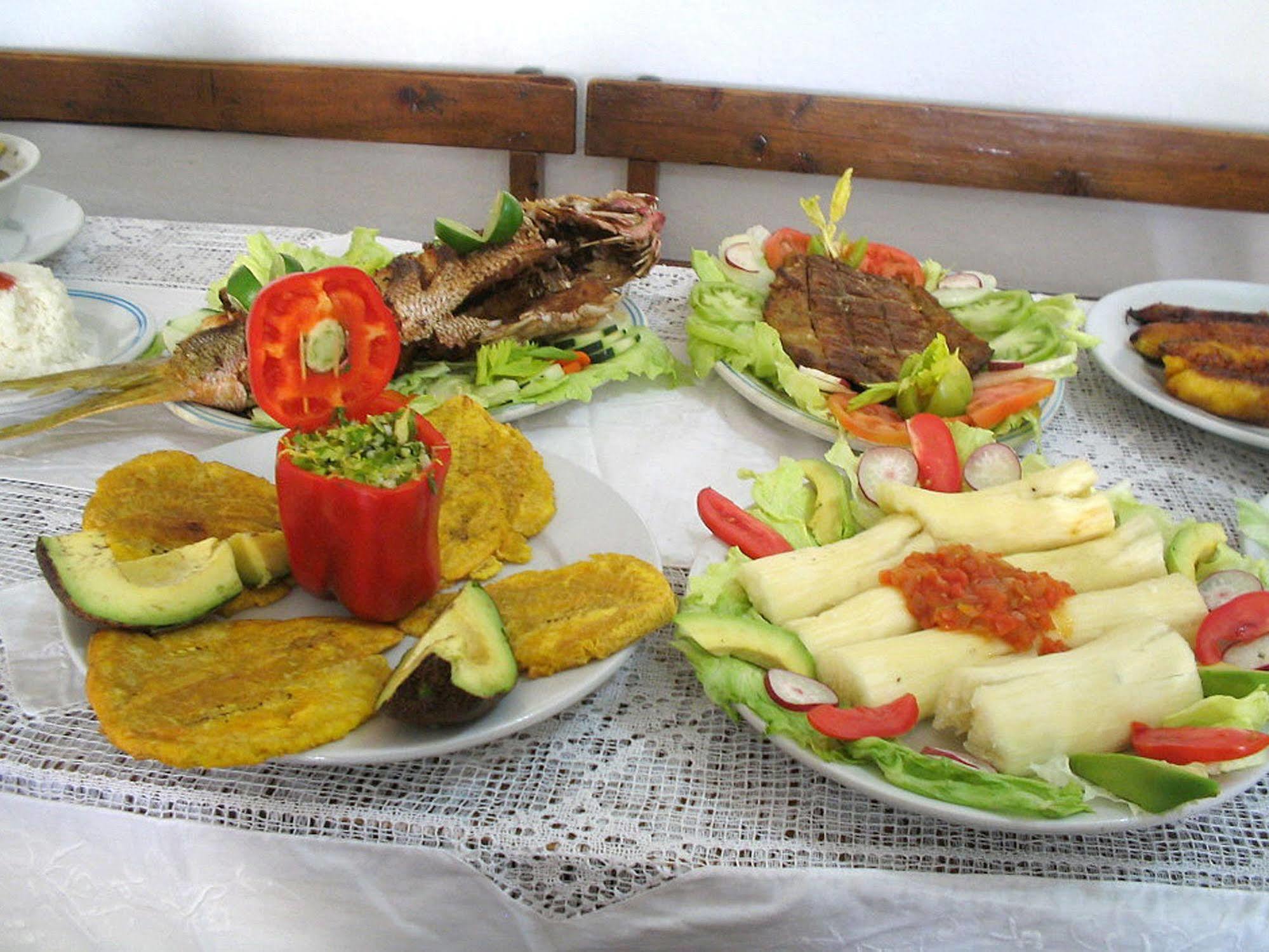 Hotel Casa Vieja Santa Marta  Bagian luar foto